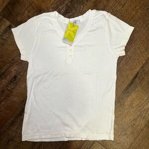 NWT Fresh Produce Womans Top X Small White Botton V- Neck plan Tee Shirt Cotton